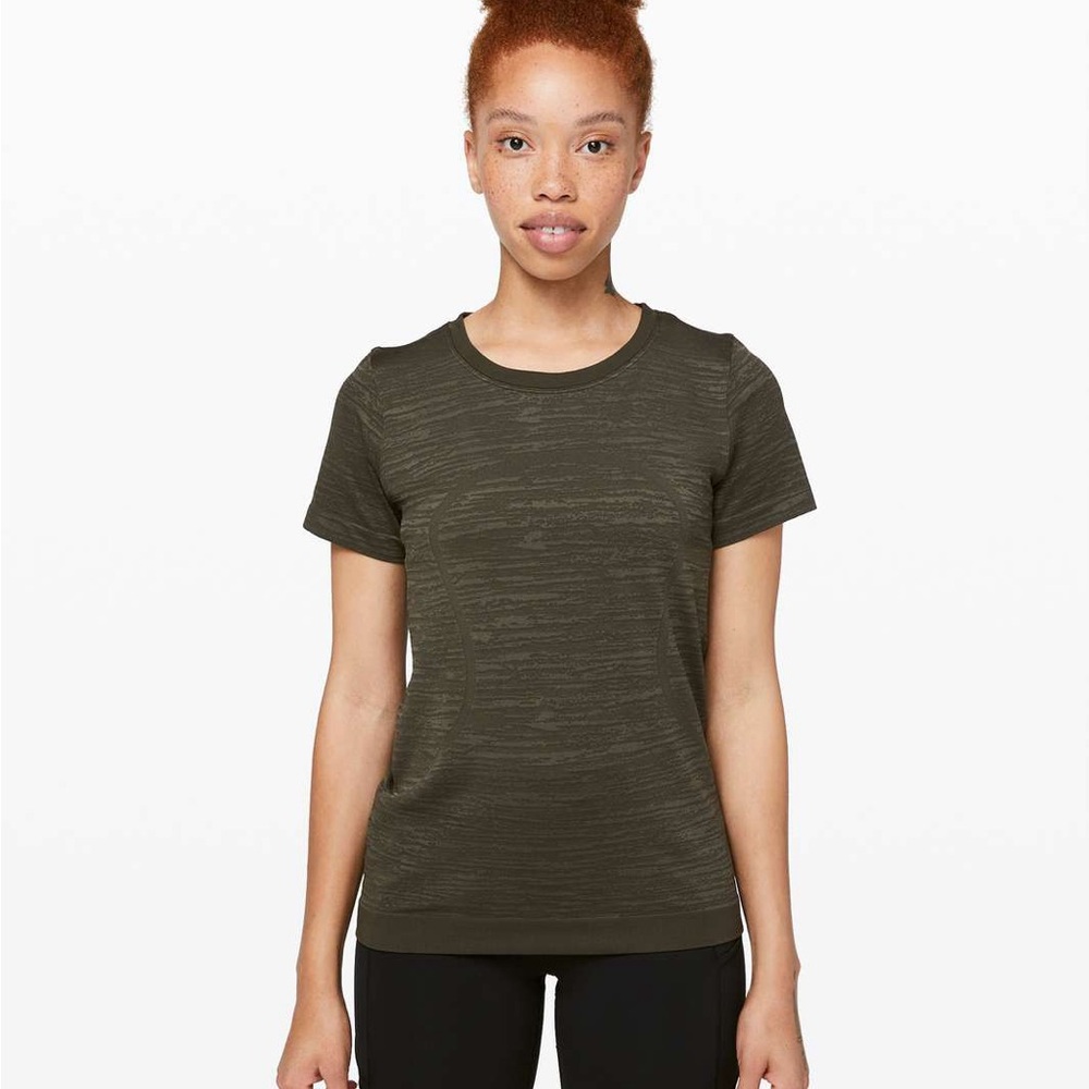 Lululemon Swiftly Tech Short Sleeve Relaxed Fit in Dark Olive/Fatigue Green